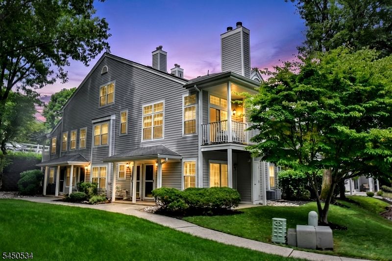 1st image of 1099 Devon Ct #1099