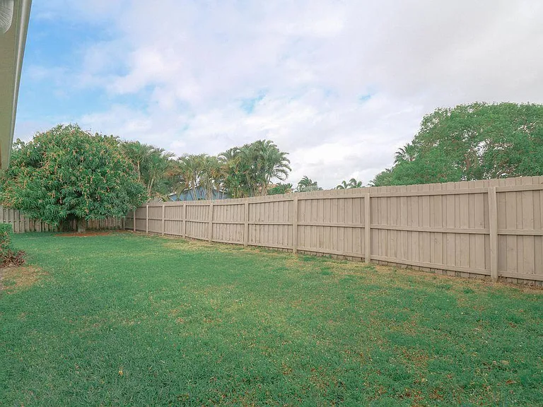 73 Pine Hill Trl W — Photo 25