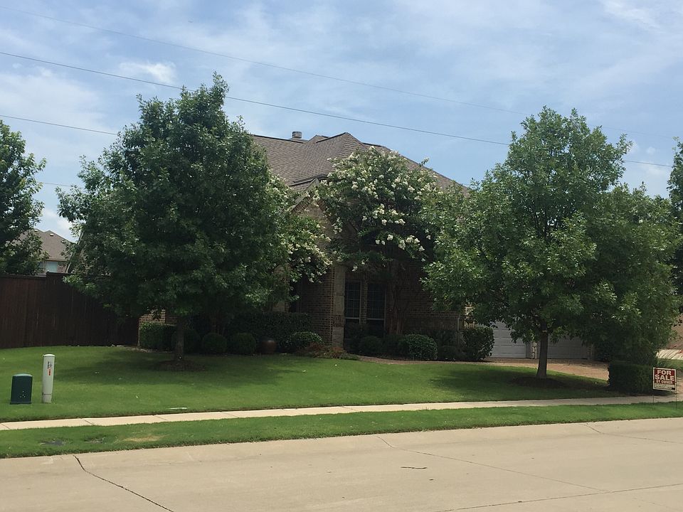 1st image of 164 Crown Colony Dr