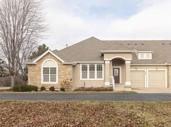 11575 S Bell Court Dr APT 102, Olathe, KS 66061