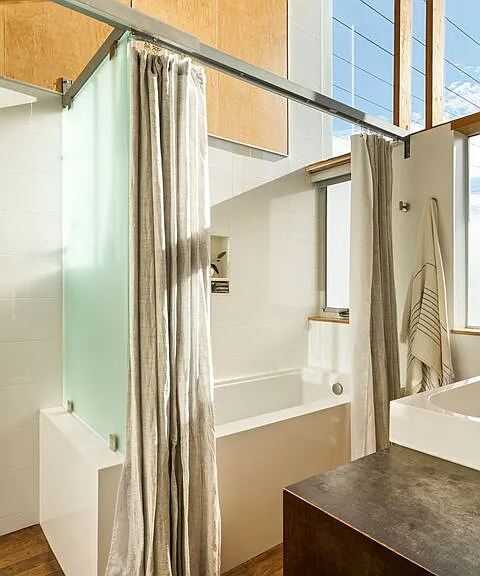 724 Superba Ave — Photo 16