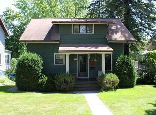 2906 E 2nd St, Duluth, MN 55812