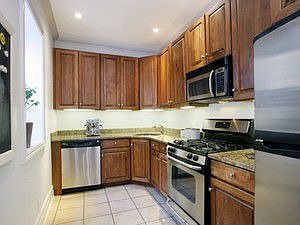 4th image of 77 Eastern Pkwy APT 5B