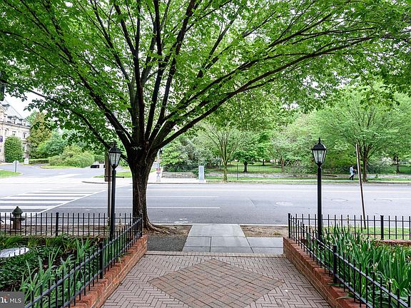 5th image of 3100 Wisconsin Ave NW APT 105