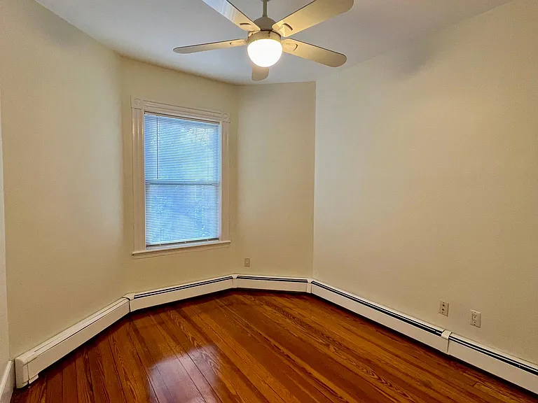 108 Chestnut St #3 — Photo 10