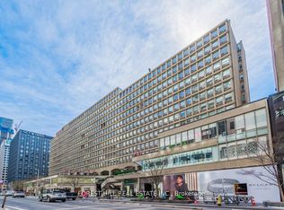 131 Bloor St W #1218-C01, Toronto, ON M5S 1S3