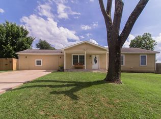 607 W Bailey Ave, Springdale, AR 72764