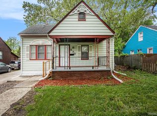 570 E Kennett Rd, Pontiac, MI 48340