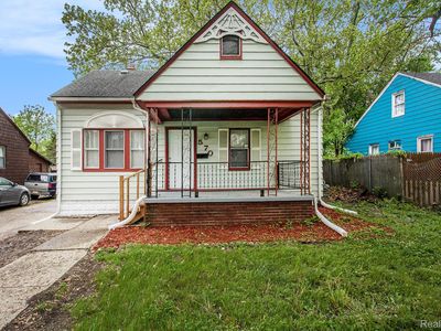 570 E Kennett Rd, Pontiac, MI, 48340
