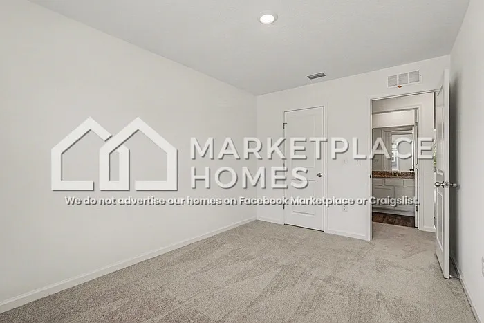 11898 Sylvia St — Photo 20