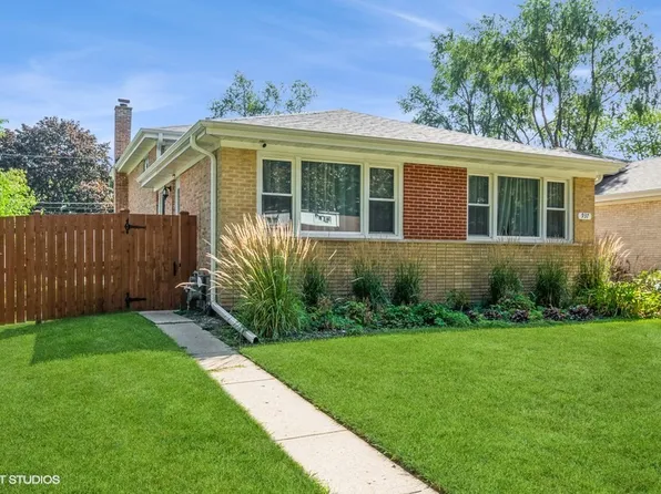 937 Brown Ave, Evanston, IL 60202