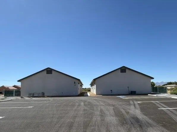 1341 E Arrowhead St, Pahrump, NV