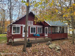 1001 Onondaga Dr, Gouldsboro, PA 18424