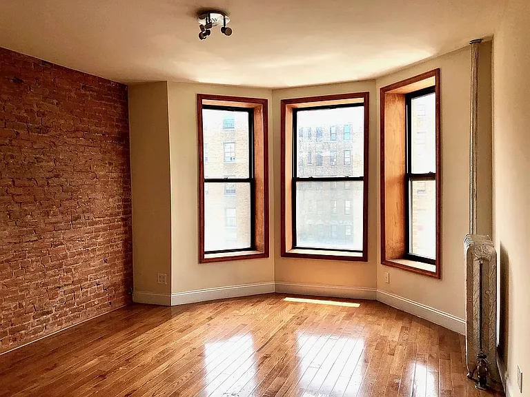 164 Sherman Ave #41 — Photo 1