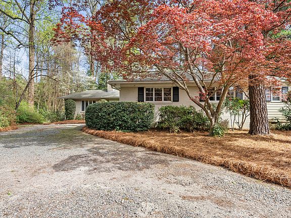 4th image of 2908 Fairview Rd