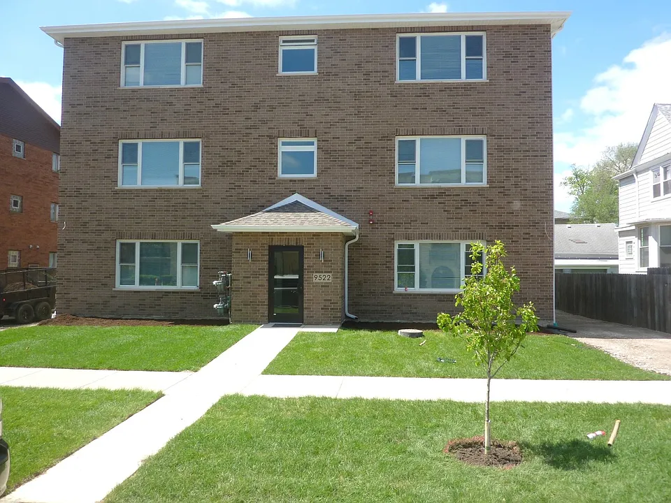 9522 S 53rd Ave #1N