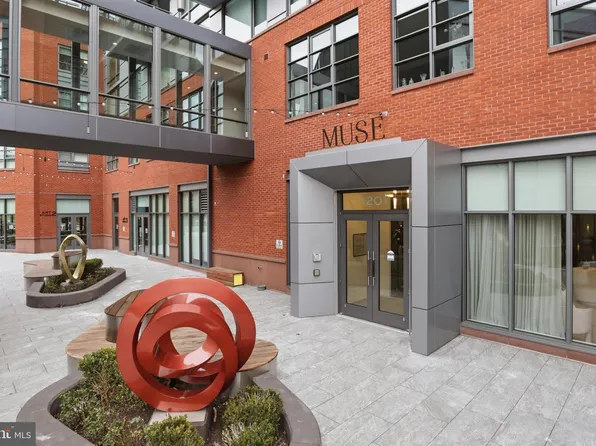 1201 N Royal St #215, Alexandria, VA 22314