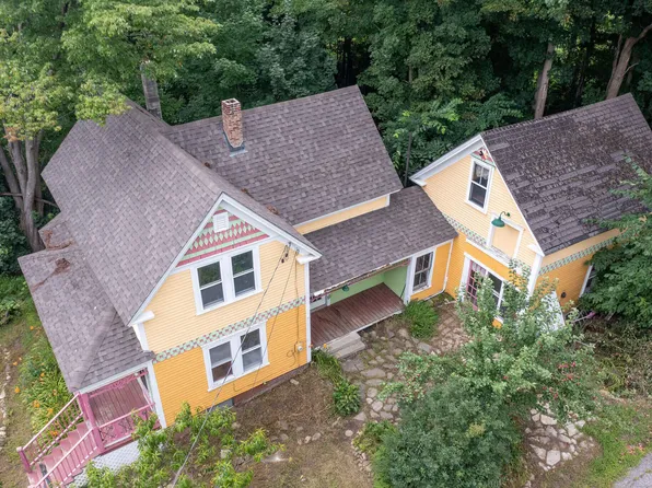 14 Munsey Avenue, Livermore Falls, ME 04254