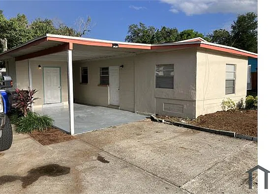 402 Flame Tree Rd