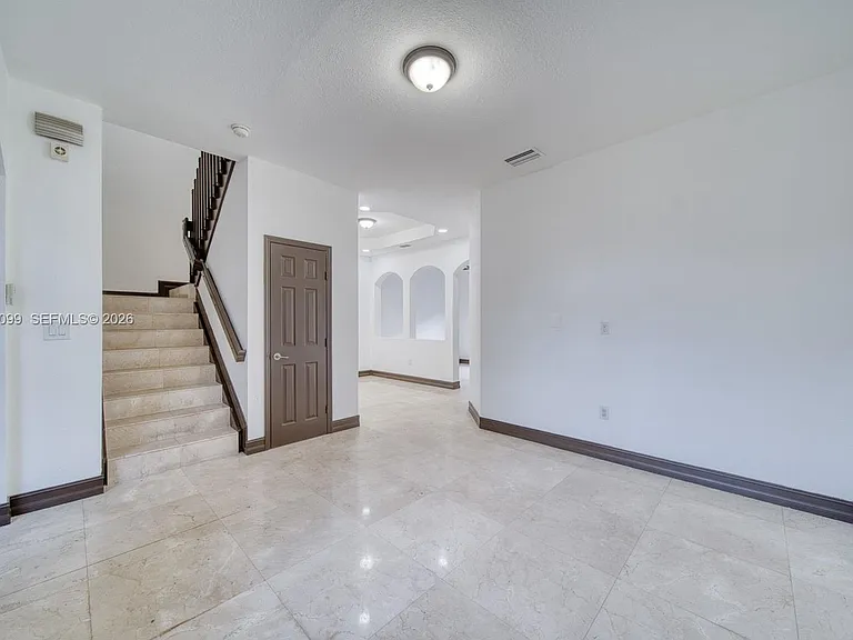 14115 SW 51st Ln — Photo 3