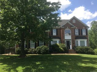 9128 Carrington Woods Dr, Glen Allen, VA 23060