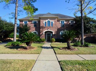 2821 Everett Dr, Friendswood, TX 77546
