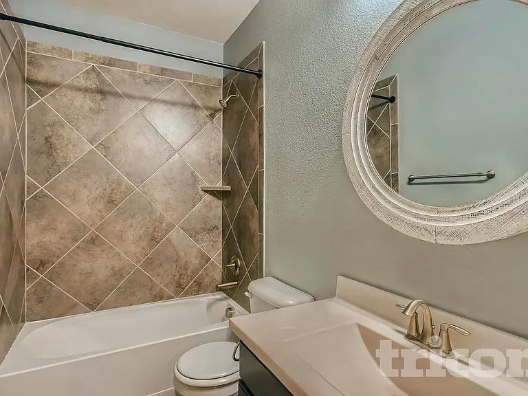 1592 Sugarberry Dr — Photo 9