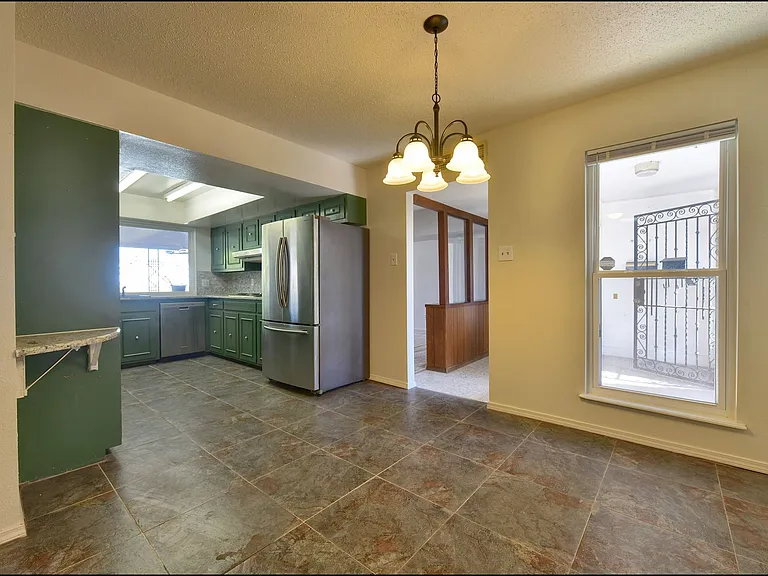 3433 Clearview Ln — Photo 11