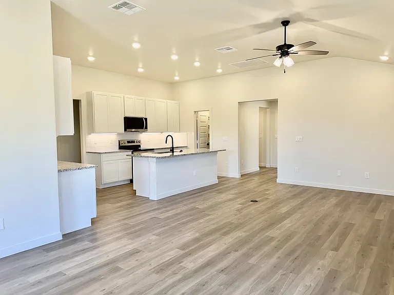 2408 Aberdeen Ave — Photo 6