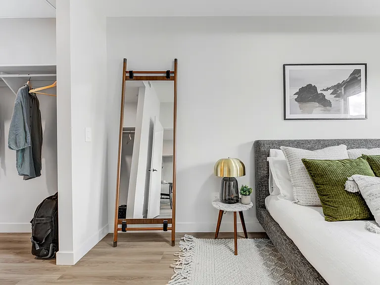 5394 Admiral Girouard St NW — Photo 9