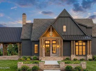 1 Forest Creek Pkwy, Oak Ridge, TN 37830