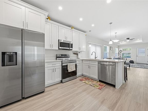 3rd image of 1911 VIRGINIA AVENUE