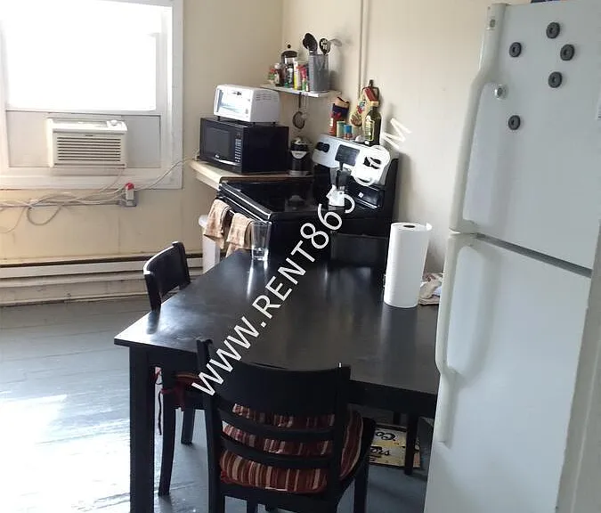 1312 Laurel Ave #5 — Photo 3