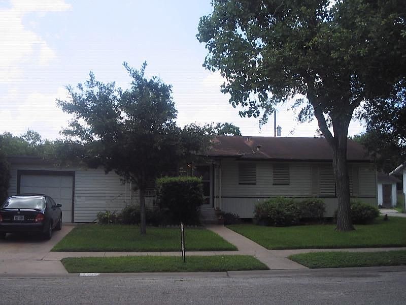 1st image of 4522 Anthony St