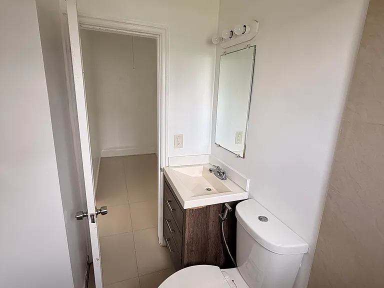 7124 Bay Dr #7 — Photo 7