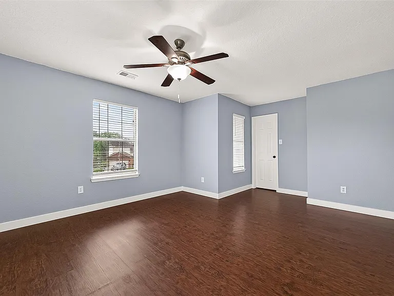 9526 Heflin Colony Dr — Photo 43