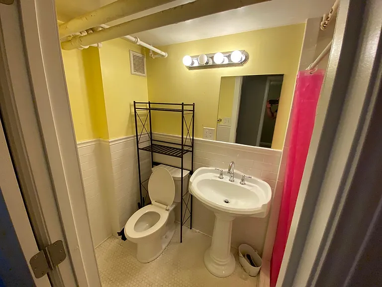 785 N Marion St #6 — Photo 15