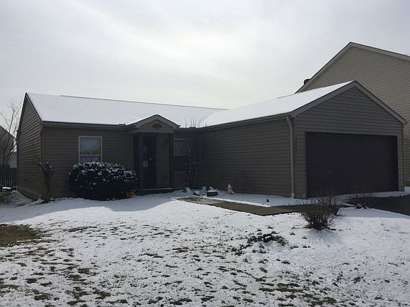 3rd image of 2536 Delamaine Dr