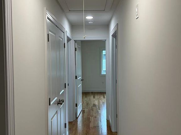 4th image of 72 Bionia Ave #2