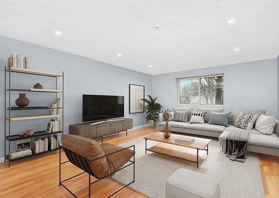1st image of 211 West St Unit 4A