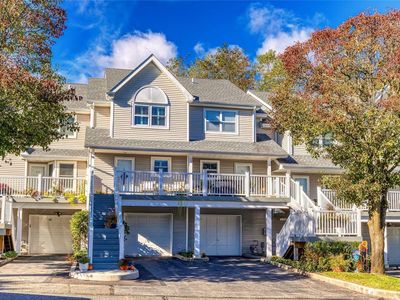 15 Leeward Lane, Port Jefferson, NY, 11777