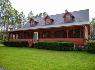 5495 Cross Rd, Broxton, GA 31519