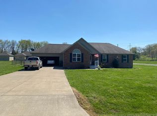 20 Hummingbird Ln, Lawrenceburg, TN 38464