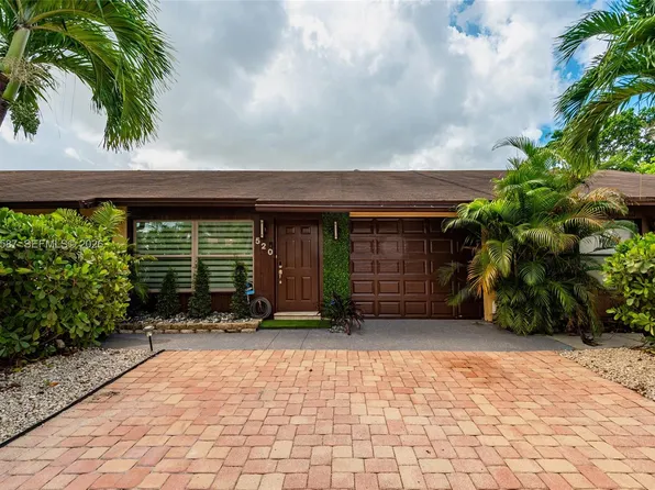 520 NW 46th St, Pompano Beach, FL 33064