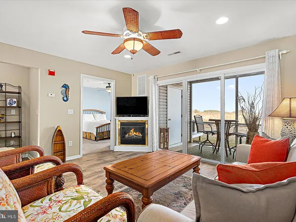 37456 Pettinaro Dr Unit 6402, Ocean View, DE 19970