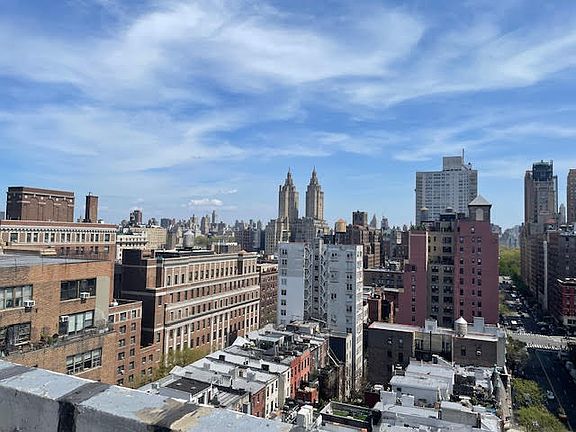 2nd image of 175 W 72nd St #Penthouse G