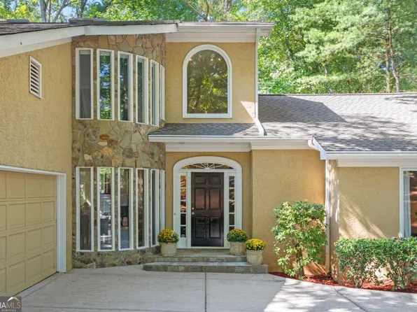 205 Flowing Spring Trl, Roswell, GA 30075