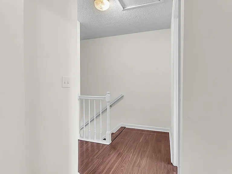 799 Harbor Place Dr — Photo 16