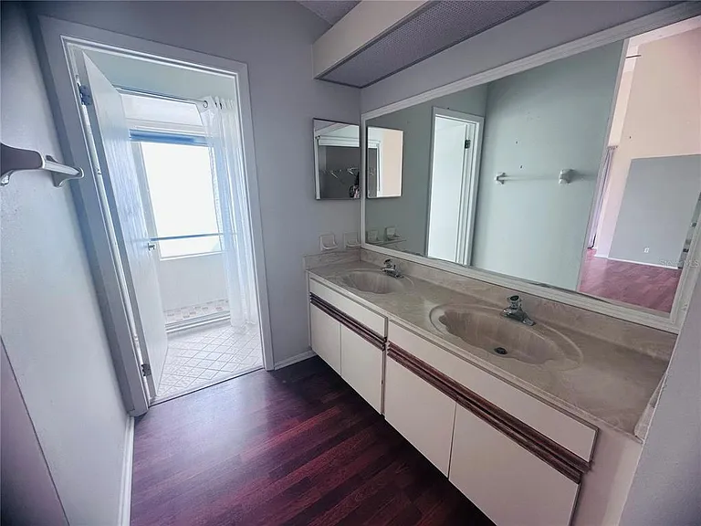 6256 Gardenview Ct — Photo 14