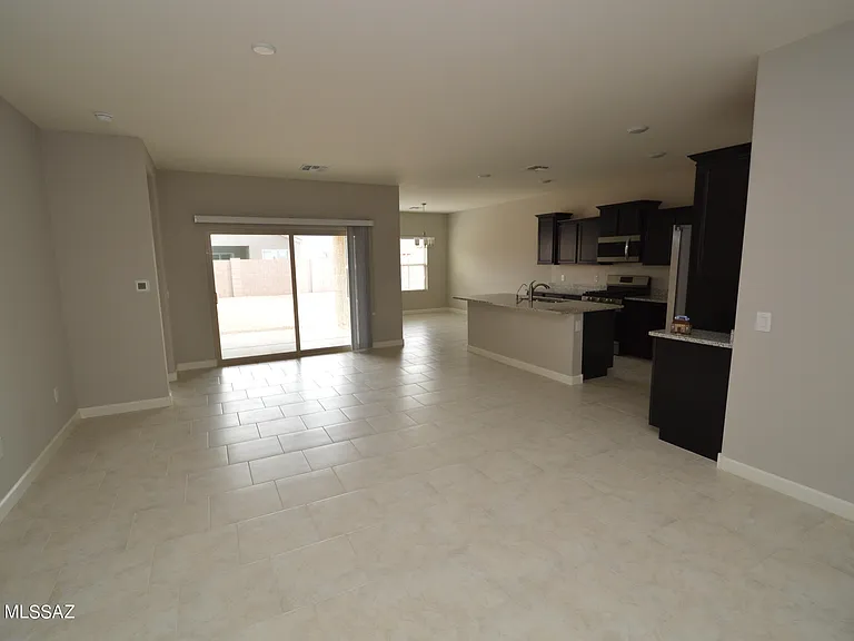 12175 E Metz Dr — Photo 7